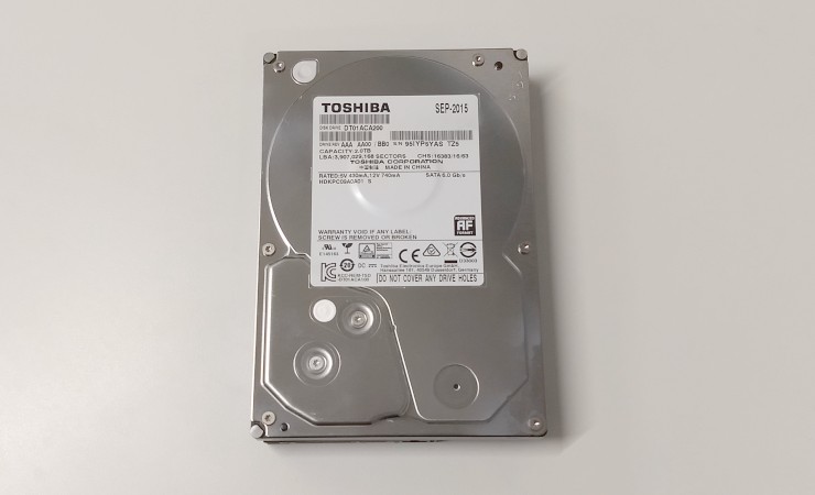 東芝HDD_DT01ACA200